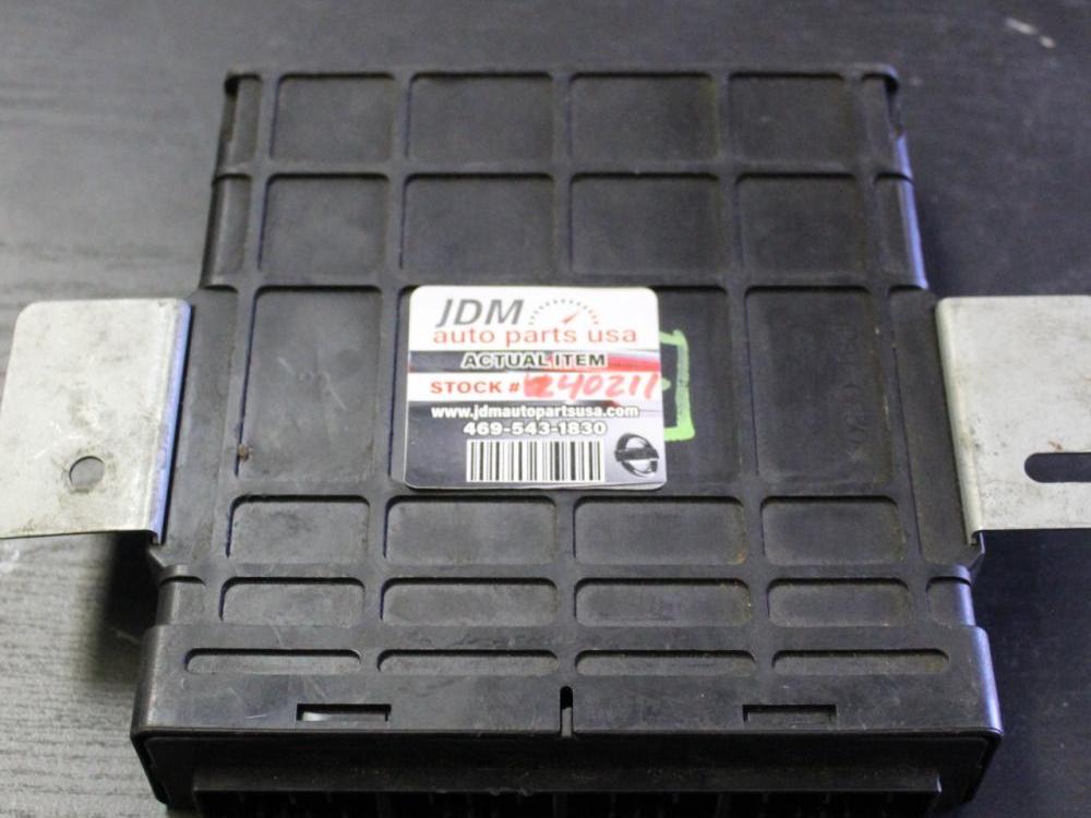 MITSUBISHI ECU E2T91373W00  22611AN130 CONTROL UNIT 2.4: Image 1